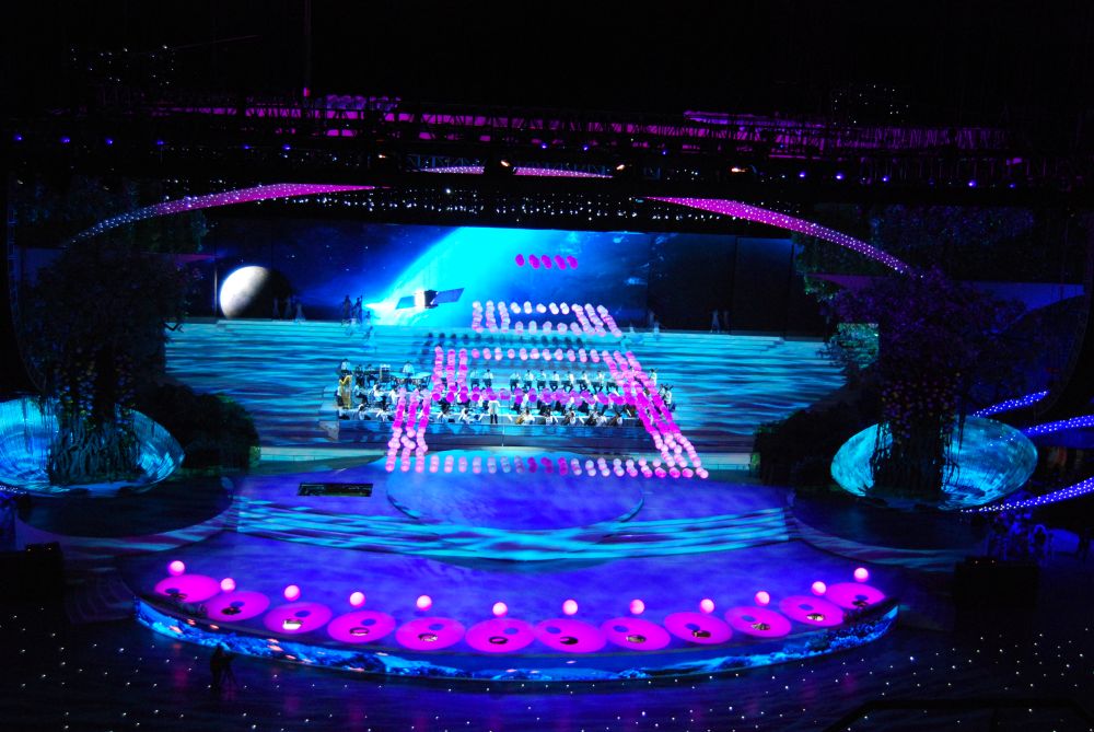 光彩奪目,LED屏,舞臺設計,藝術應用