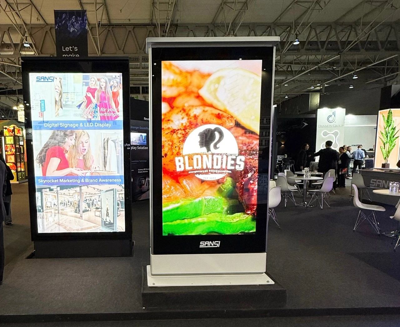 三思閃耀I(xiàn)SE,2025巴塞羅那之約,引領(lǐng)視聽新時代