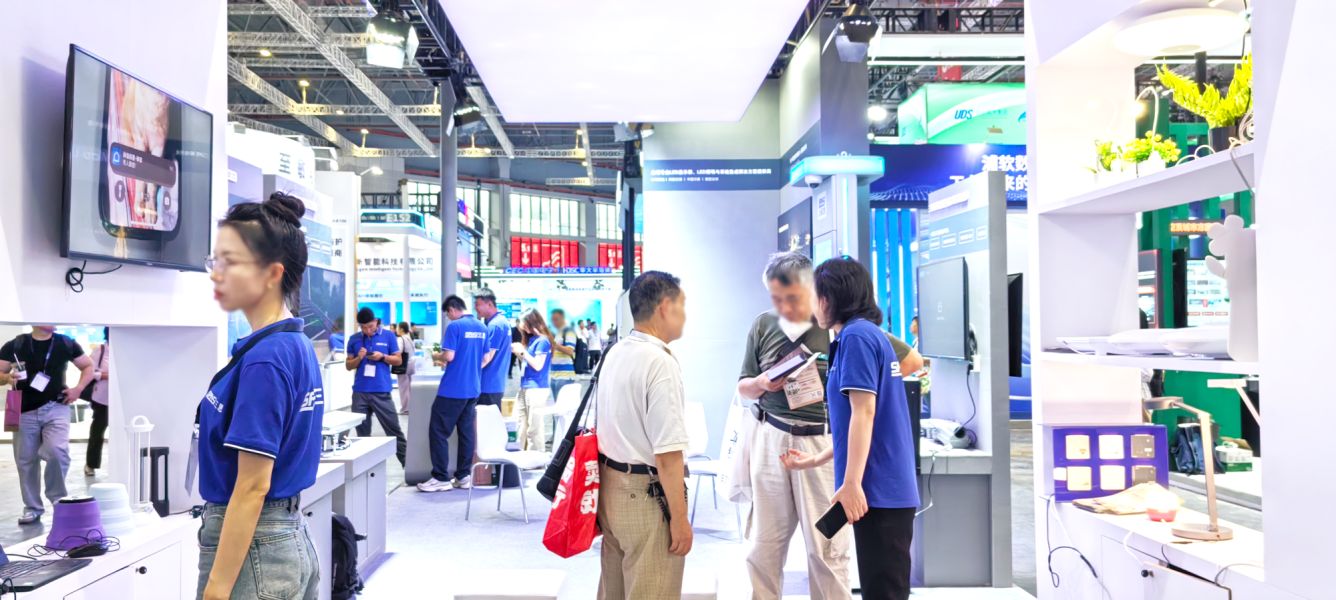 三思,閃耀,2025工博會(huì),AI與光,融合創(chuàng)新,賦能城市更新